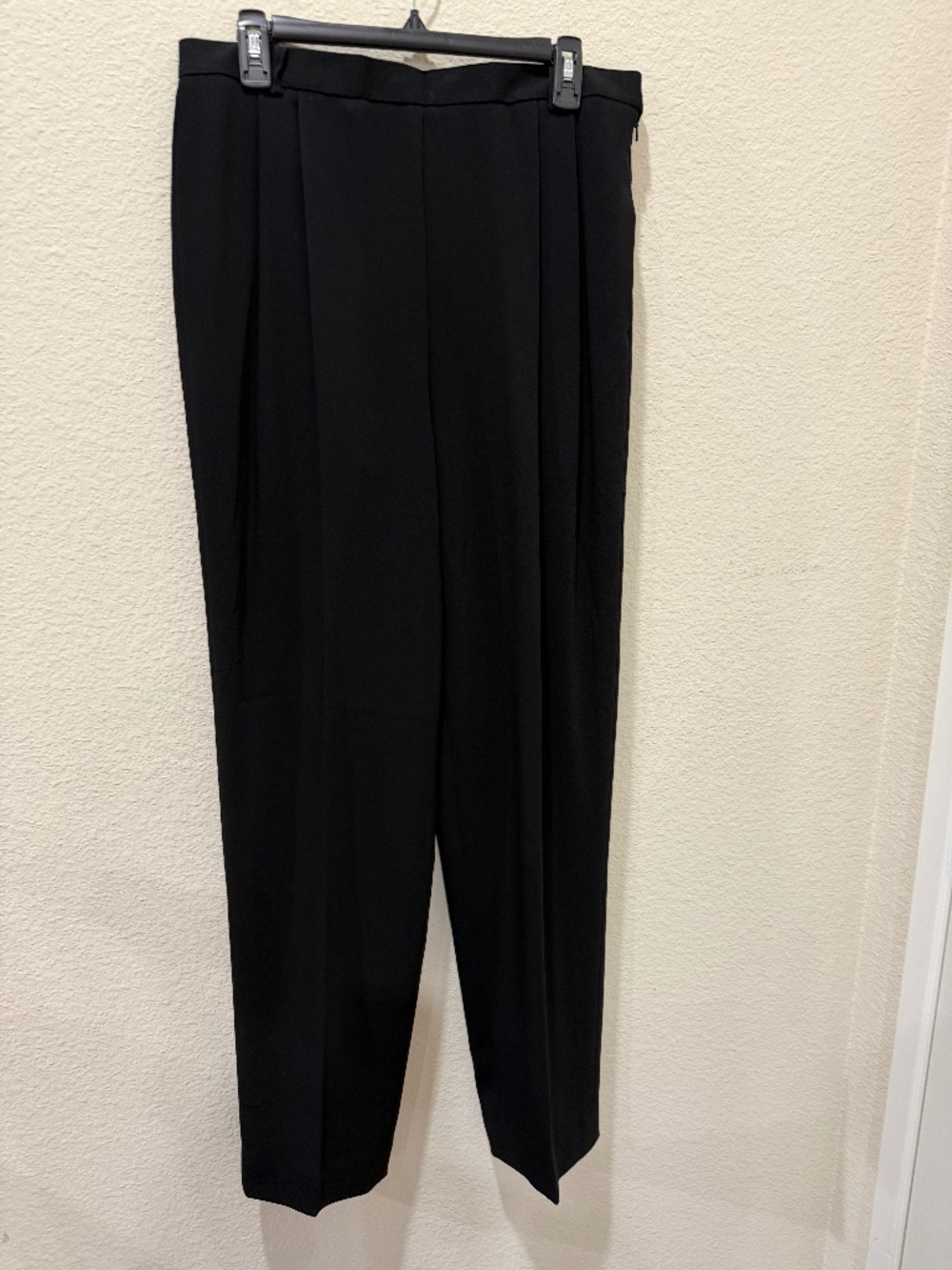 Ladies Carlisle black dress slacks size 14 - Good